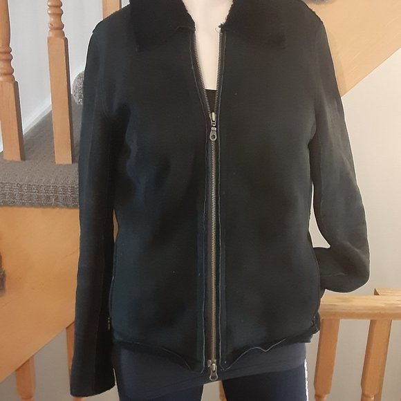 ROOTS- VTG Black Genuine Sheepskin/ Shearling- Women's Small - Picture 4 of 10